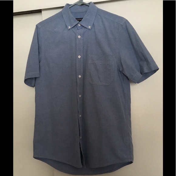 2 Button Down Shirts. Size Small 34-36 - Picture 2 of 9
